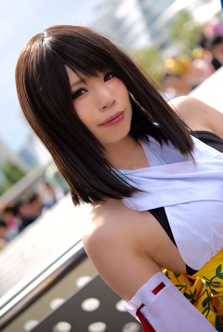 高村しおん